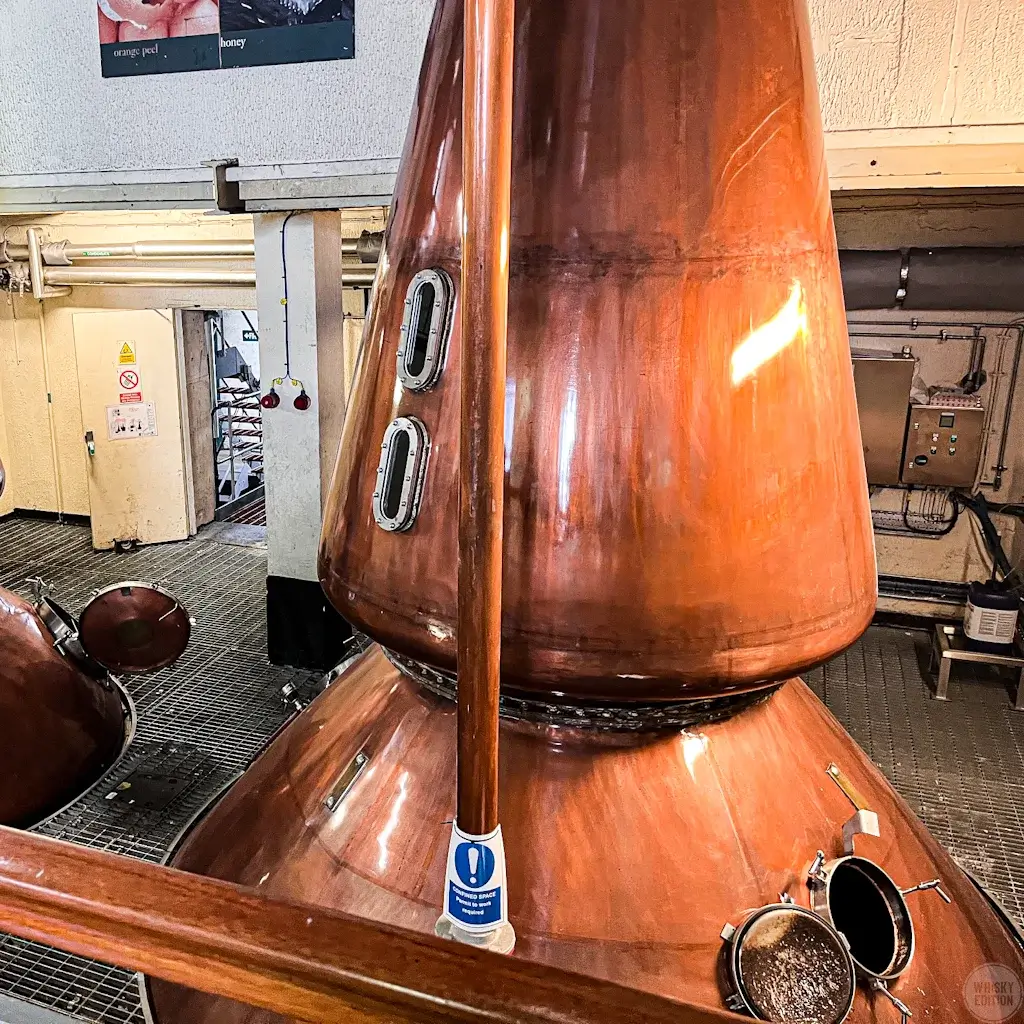 The copper pot stills at Oban Distillery